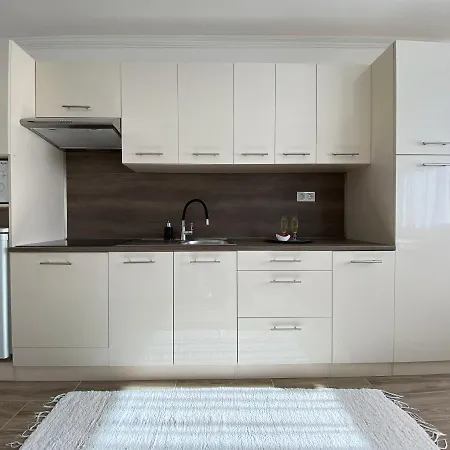Andrea Apartmanok 2 Hajduszoboszlo Exterior photo